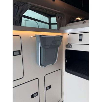 CAMP4 FOLDABLE TRASH BIN WITH LID - GREY / WHITE - 8L