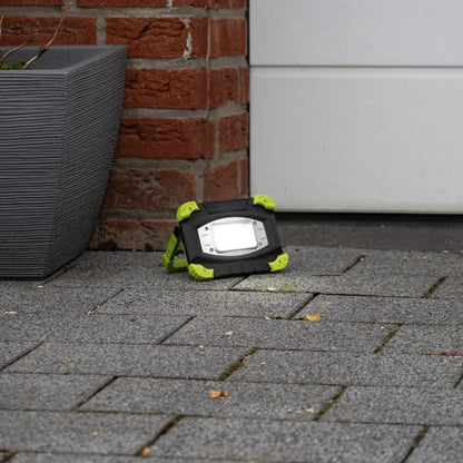 FISCHER & HONSEL MULTIGLOW RECHARGABLE OUTDOOR SPOTLIGHT WITH POWERBANK 8W